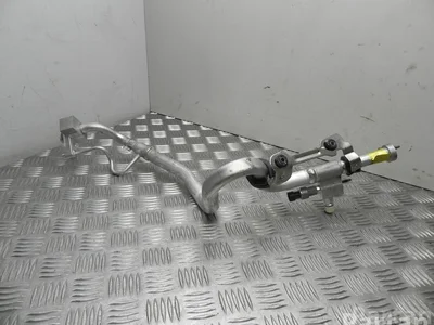 Maserati 06700386640 LEVANTE 2019 Tuyaux / Tubes - Image 1