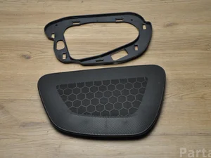 Volvo 31426499 ; 31484635 / 31426499, 31484635 S90 II 2018 Grille de haut-parleur