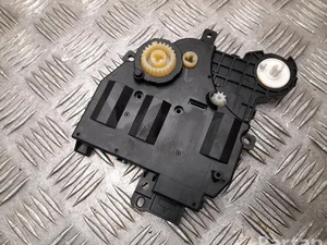 Toyota 063800-9090 / 0638009090 Yaris Cross XP210 2023 Moteur de réglage pour volet de régulation