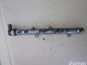 Audi 057 130 090 H / 057130090H A8 (4E_) 2006 Distribution de carburant