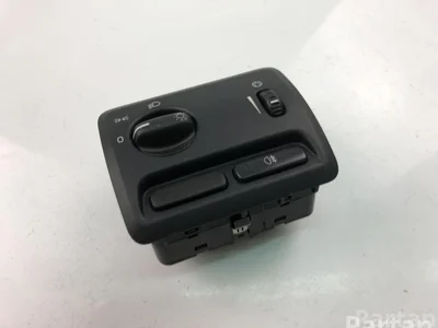 Volvo 30739311 V70 II (SW) 2005 Unité de contrôle de la lumière - Image 1