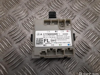 Mercedes-Benz A 177 900 50 09 / A1779005009 B-Class (W247) 2022 Unité de commande pour porte Left Front - Image 1