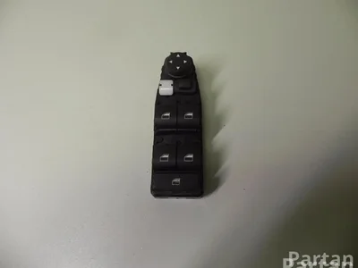 BMW 9241957 5 (F10) 2011 Bouton de lève-vitre - Image 1