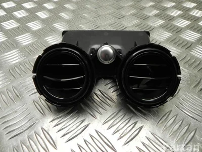 Mercedes-Benz A 205 830 83 01 / A2058308301 C-CLASS (W205) 2015 Évent - Image 1