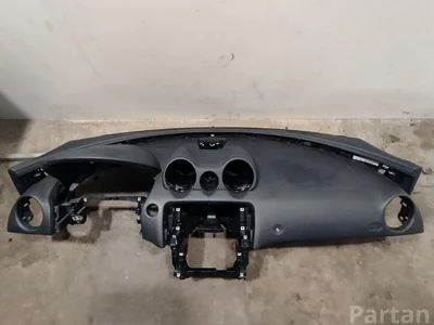 Jaguar FDRAW9304320A11 XJ (X351) 2012 Tableau de bord - Image 1