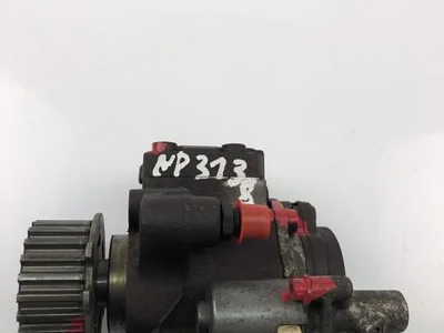 Volvo 9676289780 V50 (MW) 2010 Pompe à haute pression - Image 1