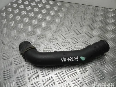 Škoda 6Q0 145 762 / 6Q0145762 FABIA I (6Y2) 2003 Prise d'air / Conduit d'air d'admission - Image 1