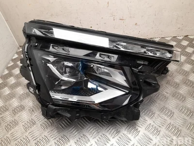 Škoda 656 941 016 C / 656941016C Kamiq 2025 Headlight Right - Image 1