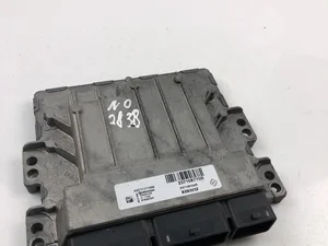 Renault 237108770R; 237106102R / 237108770R, 237106102R CLIO IV (BH_) 2013 Unidad de control del motor