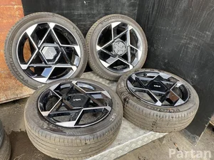 Kia 52910-SZ210 / 52910SZ210 EV4 (CT) 2026 Alufelgen Satz R19 EJ 7.5 ET52 5x114.3