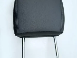 Jeep Wrangler JL 2021 Zagłówek z prawej z przodu