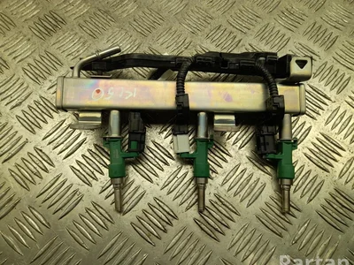 Toyota 82125-0D030, 23250-F3020 / 821250D030, 23250F3020 Yaris Cross XP210 2025 Distribution de carburant - Image 1