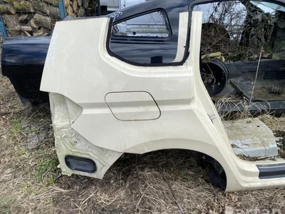 Volkswagen TOURAN (5T1) 2017 Quart de corps Right Rear - Image 1