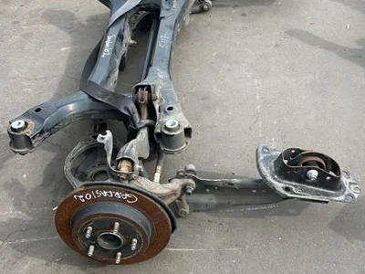 Toyota 5120633120 Camry XV70 2020 poutre d'essieu arrière - Image 1