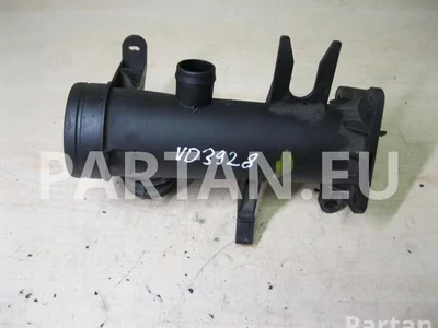 Volkswagen 03C 129 617 D / 03C129617D GOLF VI (5K1) 2010 Prise d'air / Conduit d'air d'admission - Image 1