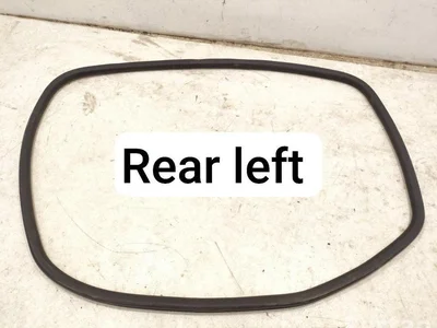 Rolls-Royce 7200325, 7200325 GHOST (RR4) 2010 Joint d'étanchéité de porte Left Rear - Image 1