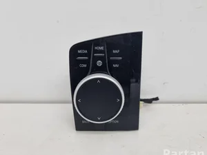 BMW 65825A371B6, 5A371B6, 65825A371B601 X3 (F97) 2024 Interface multimédia avec unité de contrôle