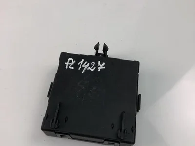 Mercedes-Benz A1669005711 CLA Coupe (C117) 2015 Unité de commande pour porte - Image 1