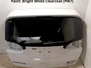 Chrysler 784111AC, 5RP06GW7AC, 68476077AA, P68476077AA, 162A-0660071, A95-61320-6BU / 784111AC, 5RP06GW7AC, 68476077AA, P68476077AA, 162A0660071, A95613206BU Pacifica 2021 Couvercle de coffre