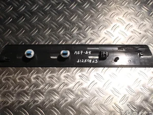 Volvo 31250823 XC70 II 2009 Garniture de seuil right side