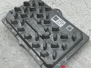 Peugeot S40040600, L90125449 e 208 2021 Unité de commande électronique pour le contrôle de la portée des phares