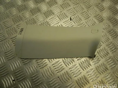 Ford 8V41-S31010-AEW / 8V41S31010AEW KUGA I 2010 Garniture /moulage - Image 1