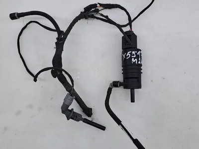 BMW 6934160 5 Touring (F11) 2012 Pompe lave-glace - Image 1