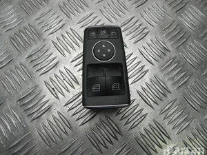 Mercedes-Benz A 172 905 69 00 / A1729056900 C-CLASS Coupe (C204) 2014 Commutateur multiple