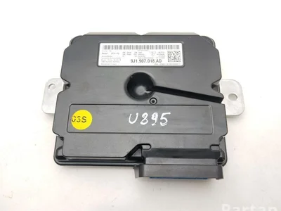 Porsche 9J1.907.018.AD / 9J1907018AD Taycan 2021 Amplificateur audio - Image 1