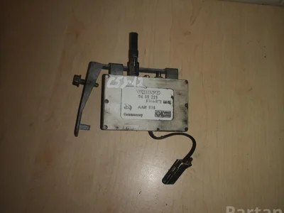 Volvo 9459229 XC70 CROSS COUNTRY 2004 Amplificateur d'antenne - Image 1