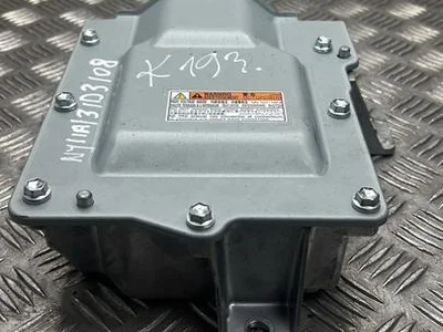 Toyota 82670-10100 / 8267010100 C-HR II (AX20) 2024 Onduleur avec convertisseur - Image 1