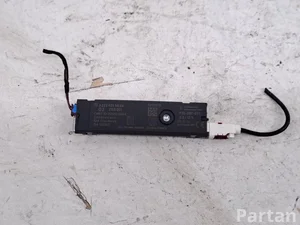Mercedes-Benz A2229055804 C-CLASS (W205) 2015 Antennenverstärker