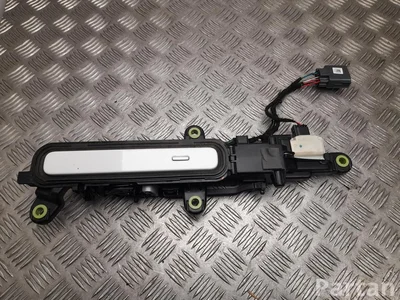 Land Rover K8D2-26601-AG / K8D226601AG Range Rover Evoque II L551 2023 Door Handle Left Rear - Image 1