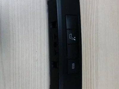 Mercedes-Benz A 212 820 93 10 / A2128209310 E-CLASS (W212) 2012 Commutateur multiple - Image 1