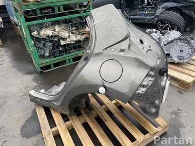 Toyota Yaris P210 2024 ćwiartka samochodowa z tyłu z lewej - Zdjęcie 1