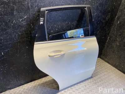 Mercedes-Benz B-Class (W247) 2022 Drzwi z tyłu po prawej - Zdjęcie 1