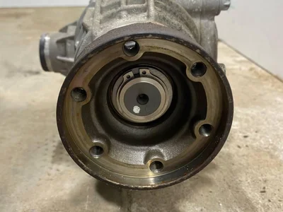 Maserati 06700077220 GHIBLI (M157) 2015 Réducteur essieu avant - Image 1