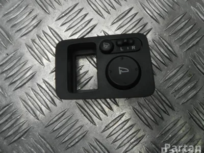 Honda M33212 CR-V III (RE_) 2007 Bouton de miroir électrique - Image 1