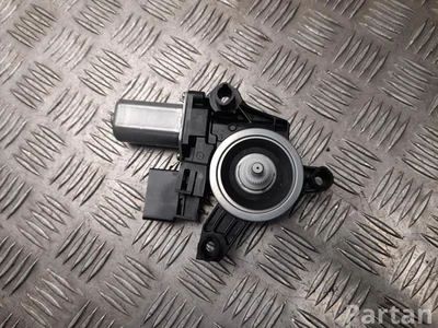 BMW 5 A18 F14 / 5A18F14 2 U06 Active Tourer 2022 Window lifter motor Right Rear - Image 1