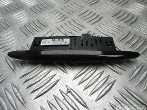 Mercedes-Benz A 172 542 01 23 / A1725420123 SL (R231) 2015 Écran de contrôle