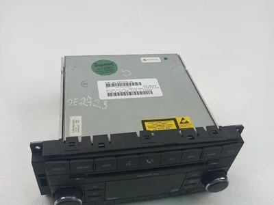 Dodge P05064411AF CARAVAN 2011 Radio / lecteur CD - Image 1