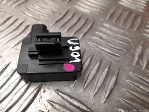 Ford USA MU5T-14G618-BD / MU5T14G618BD Mustang Mach-E 2023 Amplificateur d'antenne