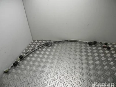 Ford AV6R-7E395-GA / AV6R7E395GA C-MAX II Van 2012 Unité de changement de vitesse - Image 1