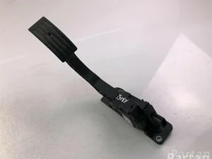 Volvo 31280595 V40 Наклонная задняя часть 2017 Педаль акселератора