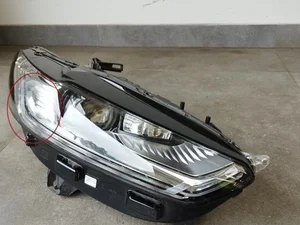 Ford ES73-13D154-AG / ES7313D154AG MONDEO V Hatchback 2017 Headlight Right