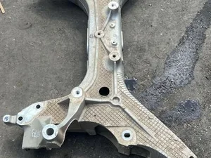 Ford USA LJ9C-5C145-AC / LJ9C5C145AC Mustang Mach-E 2022 traverser