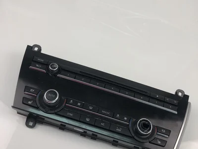 BMW 9388315 3 (F30, F80) 2013 Contrôle automatique de la climatisation - Image 1