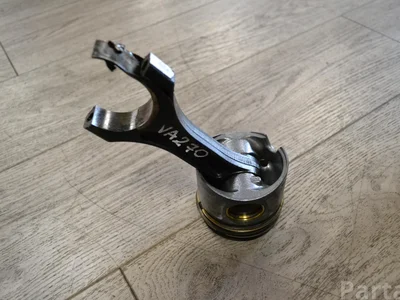 Mercedes-Benz 8349Y, 8349, 26, 65100 E-CLASS (W212) 2011 Piston - Image 1