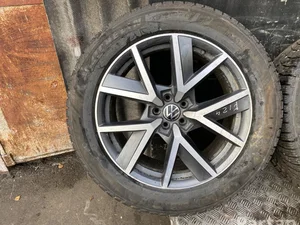 Volkswagen 760601025Q Touareg III CR 2024 Jantes en alliage 5x112  R20 EJ 9.0 ET33