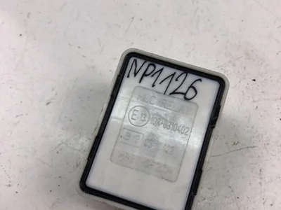 Toyota 85942-02060 / 8594202060 AURIS (_E18_) 2015 Relés - Imagen 1